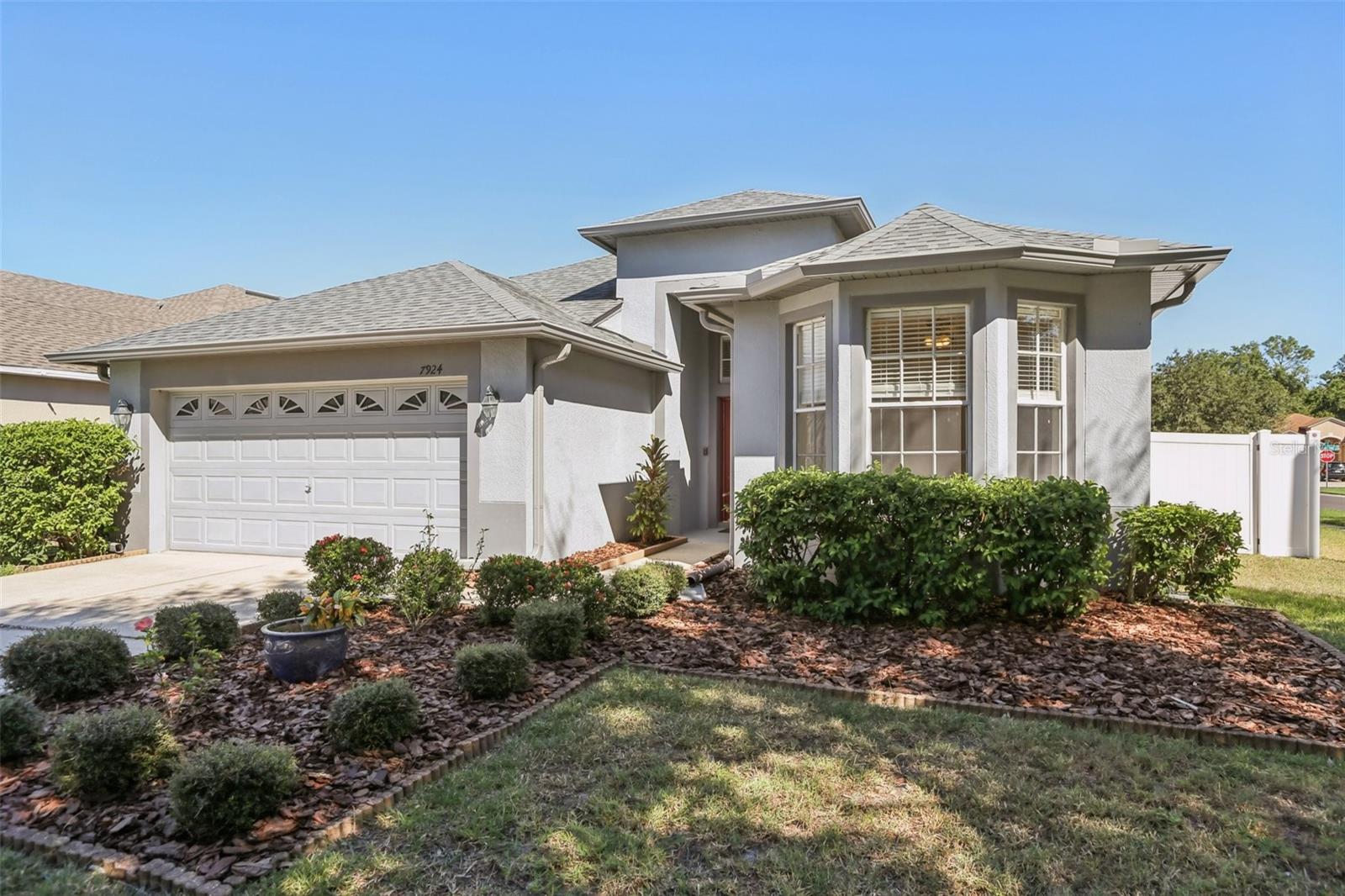 Listing photo id 5 for 7924 Moccasin Trail Drive