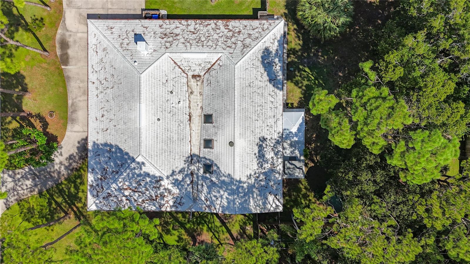 Image 14 of 90 For 8693 15th Street N