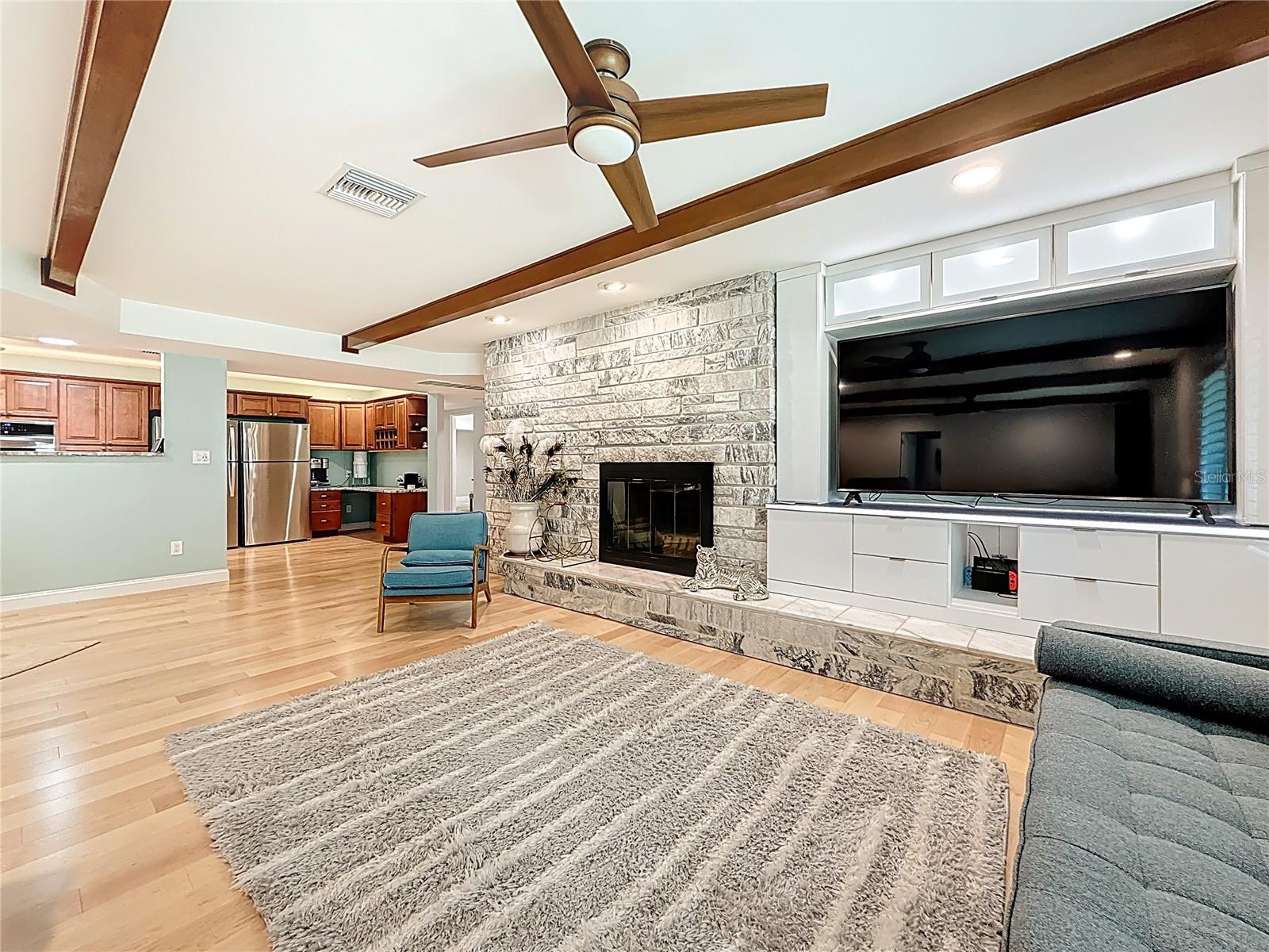 Image 29 of 90 For 8693 15th Street N