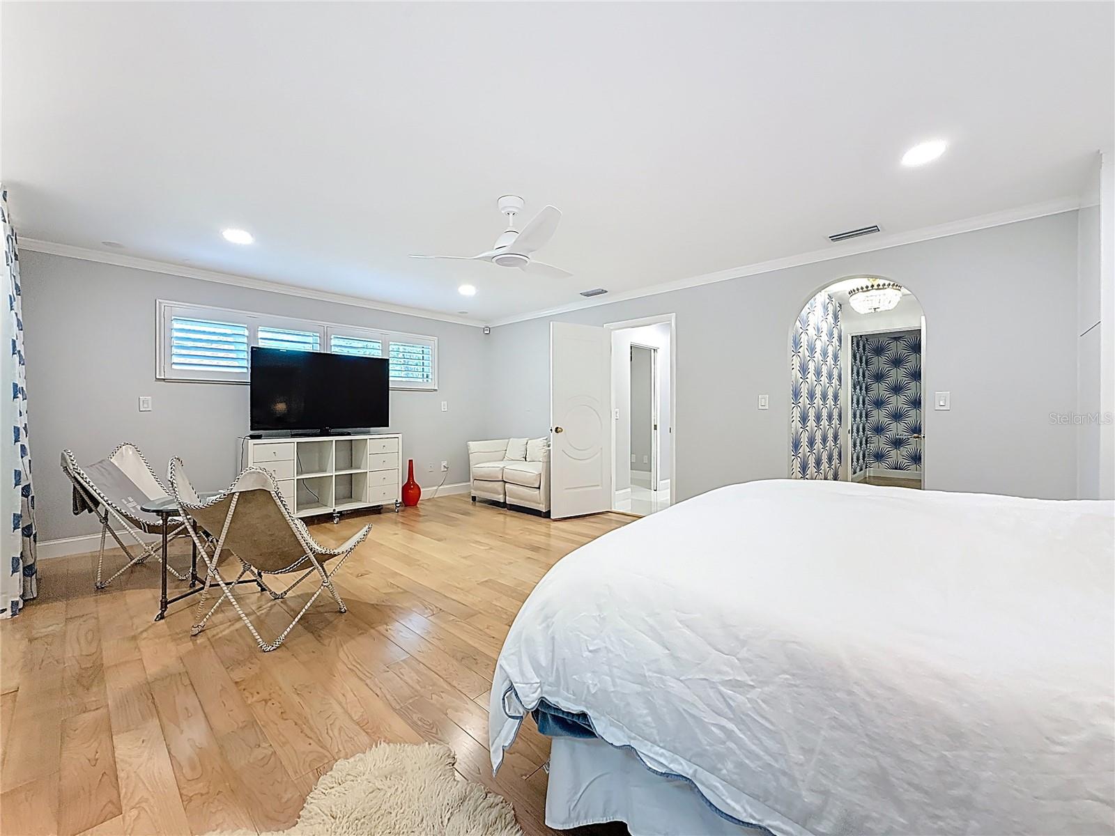 Image 45 of 90 For 8693 15th Street N