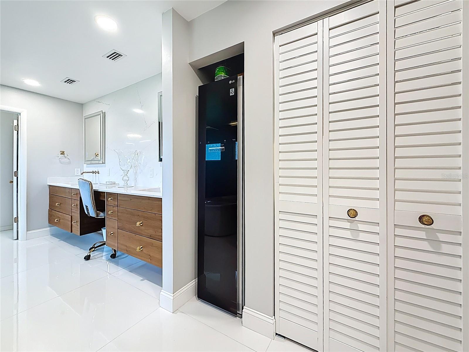 Image 56 of 90 For 8693 15th Street N