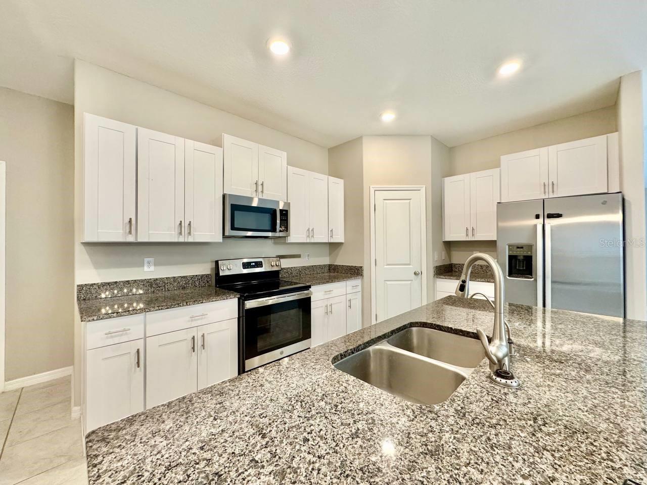 Image 12 of 41 For 1806 Colding Drive