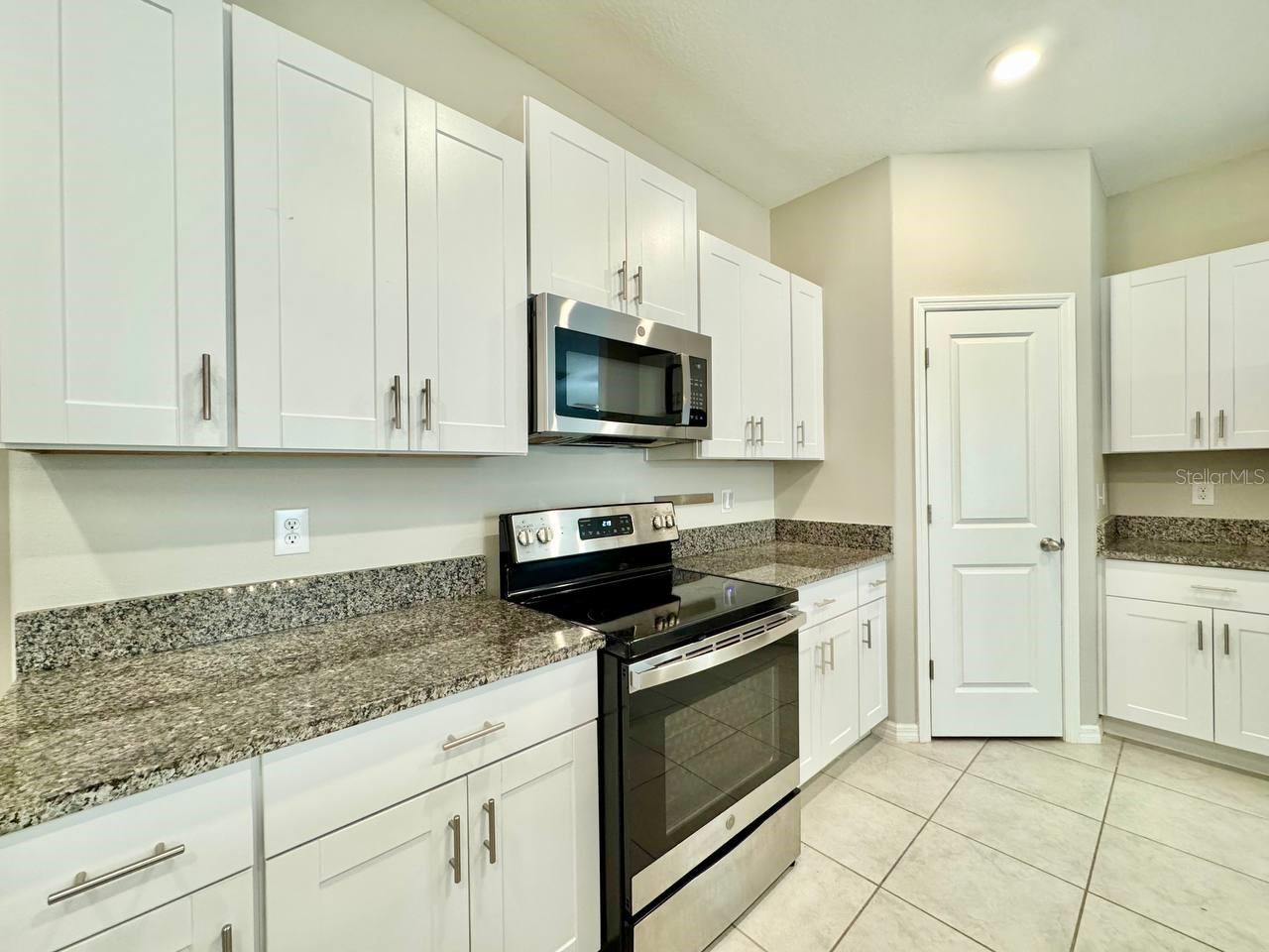 Image 14 of 41 For 1806 Colding Drive