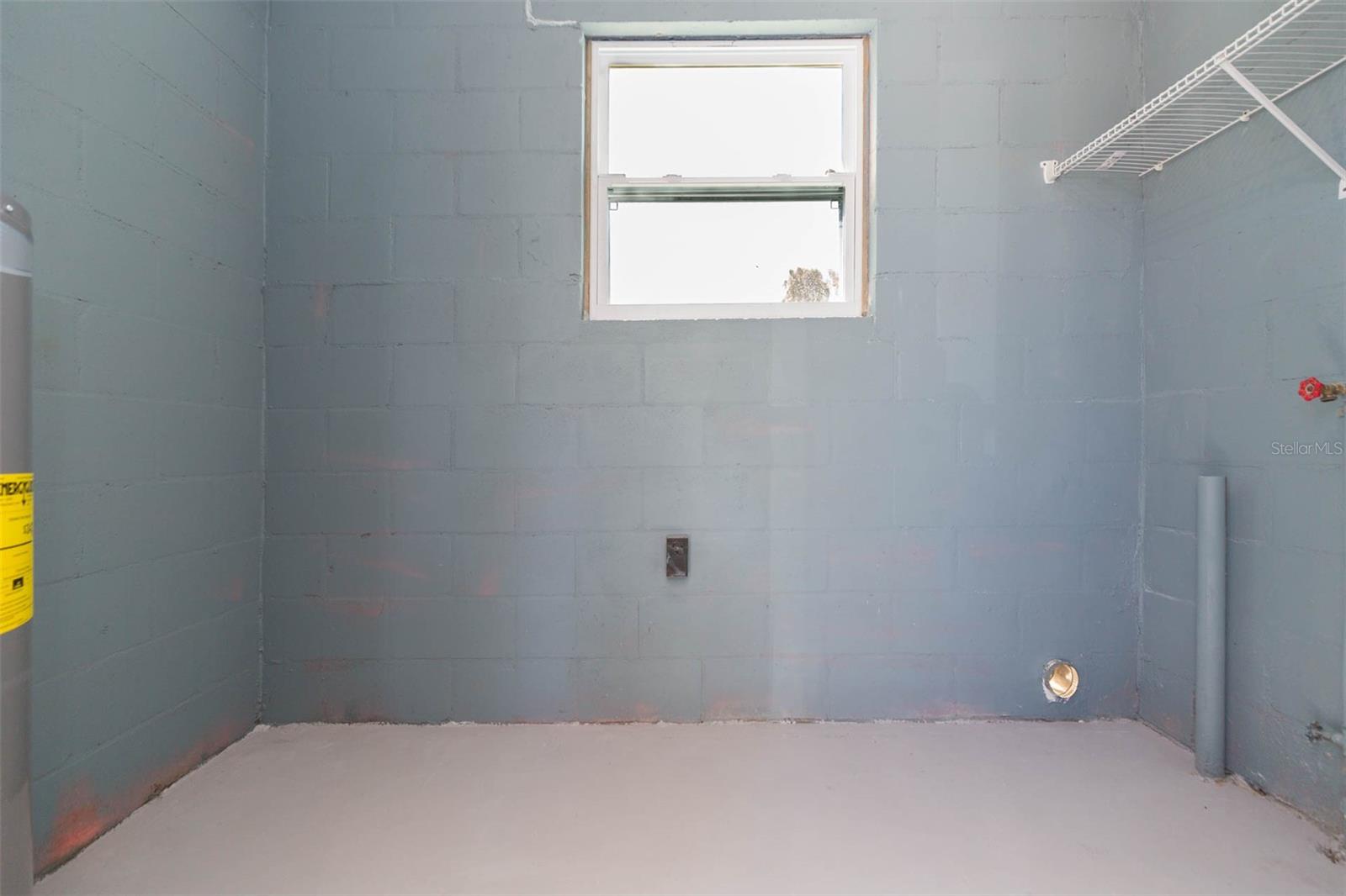 Listing photo id 27 for 5211 17th