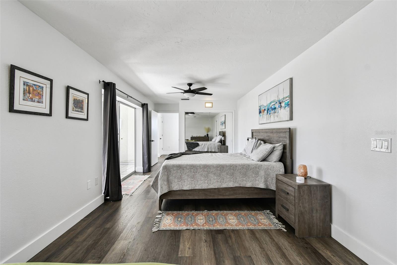 Image 47 of 79 For 225 Harbor House Drive