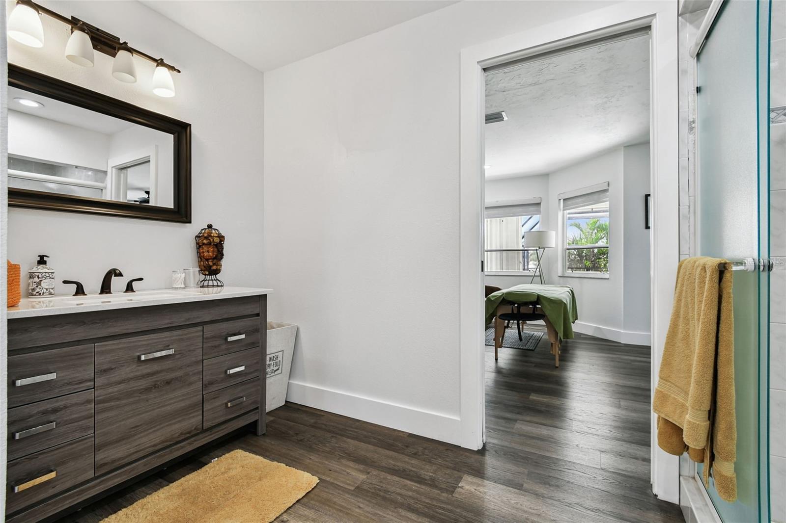 Image 52 of 79 For 225 Harbor House Drive