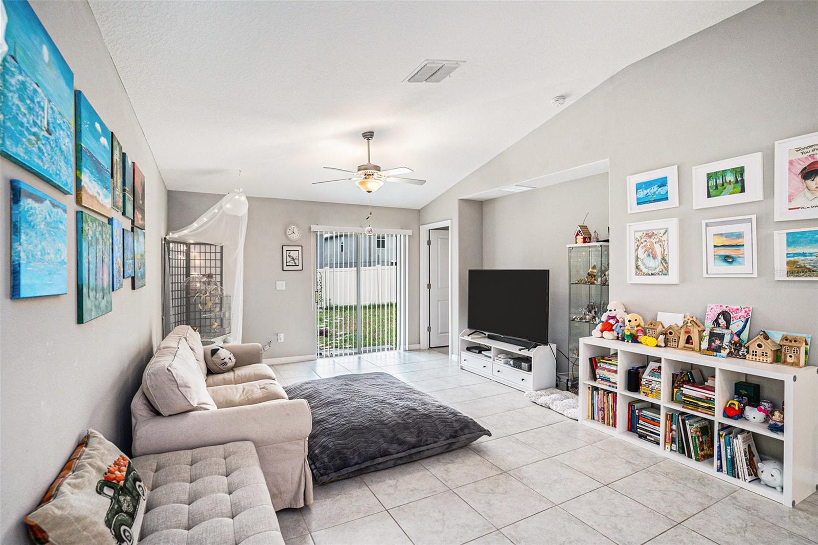 Image 10 of 23 For 3884 Hanover Drive
