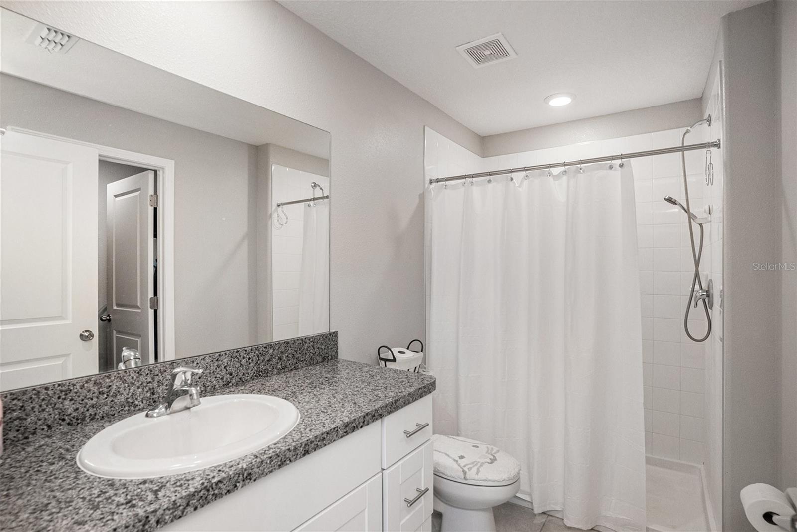 Image 4 of 23 For 3884 Hanover Drive