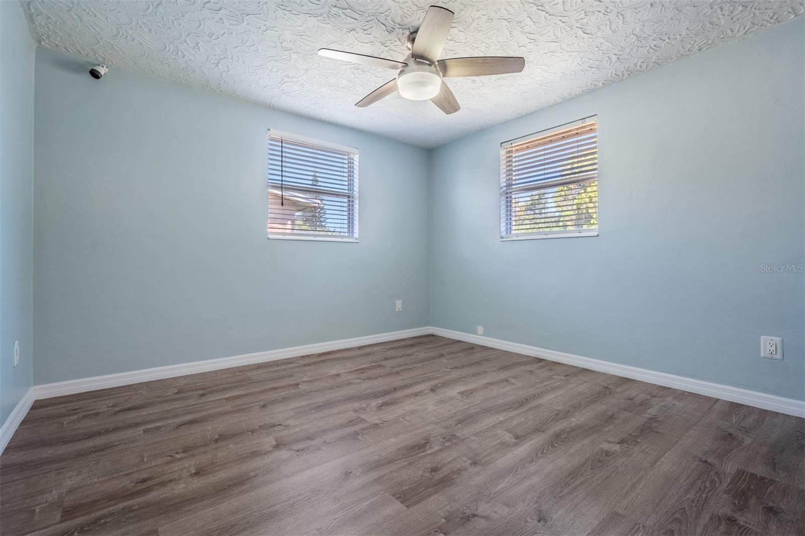 Image 13 of 30 For 5301 Dawn Lane