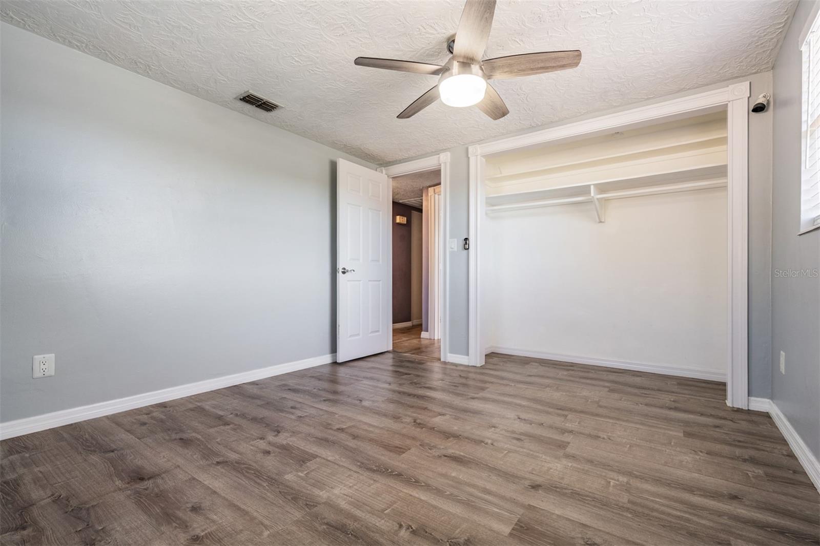 Image 18 of 30 For 5301 Dawn Lane