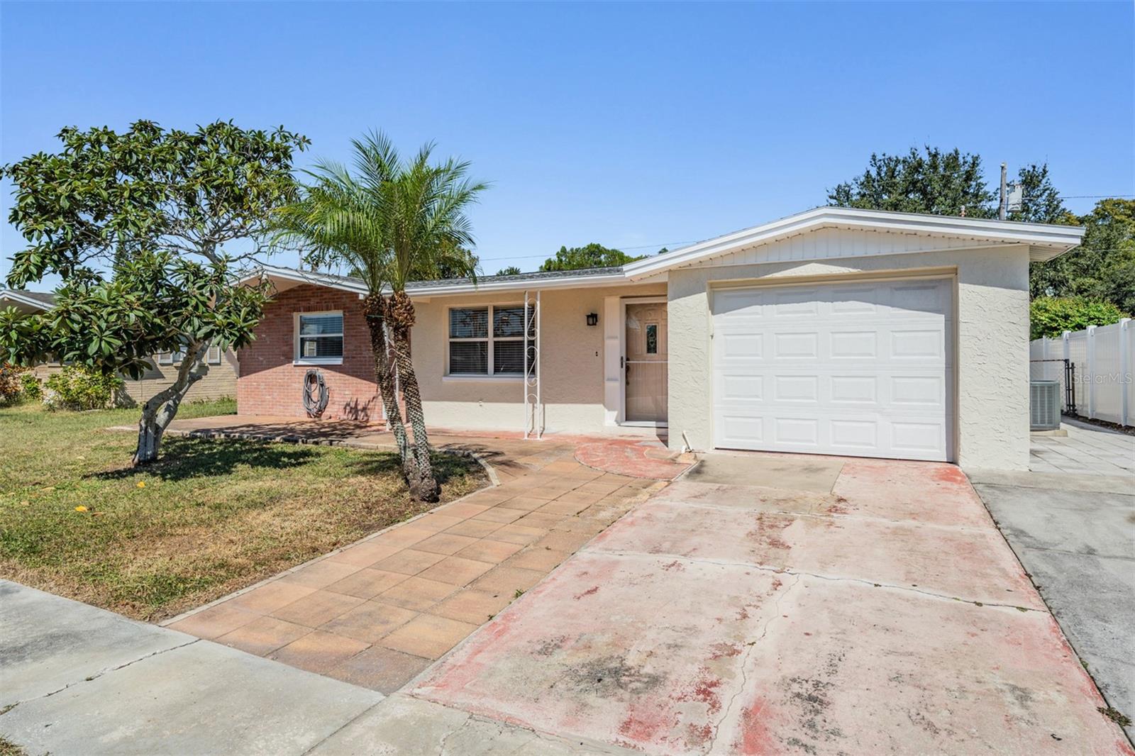 Image 24 of 30 For 5301 Dawn Lane