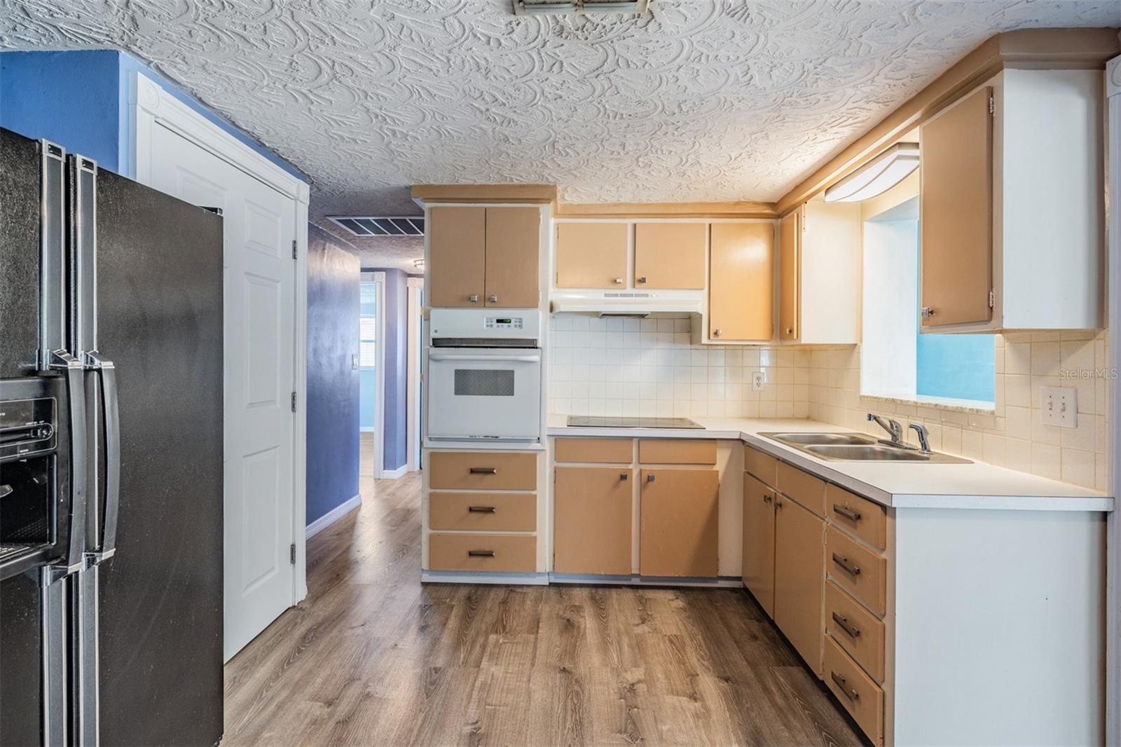 Image 4 of 30 For 5301 Dawn Lane