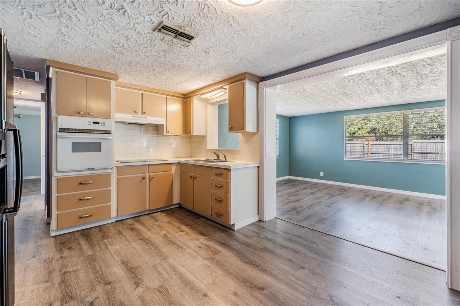 Image 7 of 30 For 5301 Dawn Lane