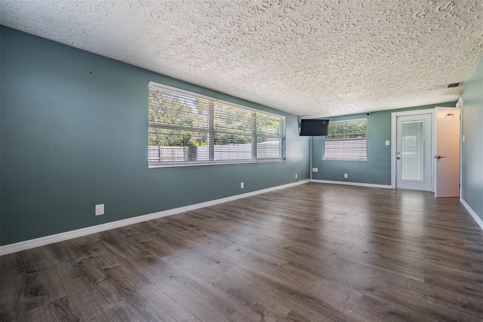 Image 8 of 30 For 5301 Dawn Lane