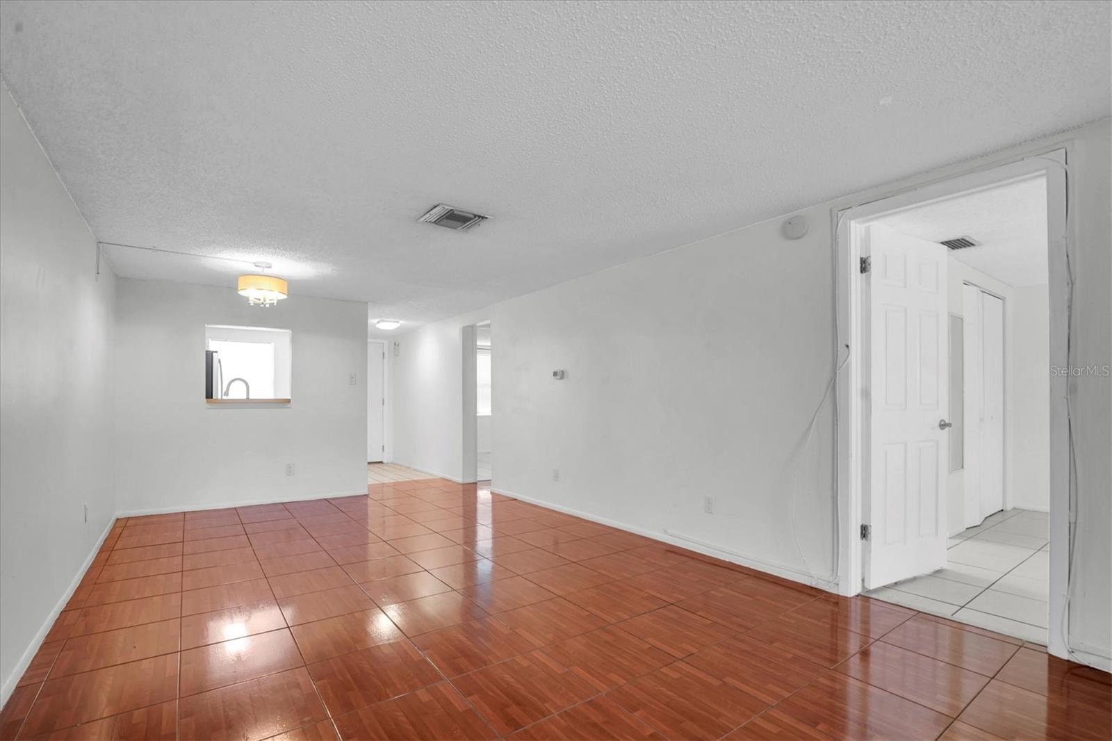 Image 5 of 47 For 3248 Trophy Boulevard 3248