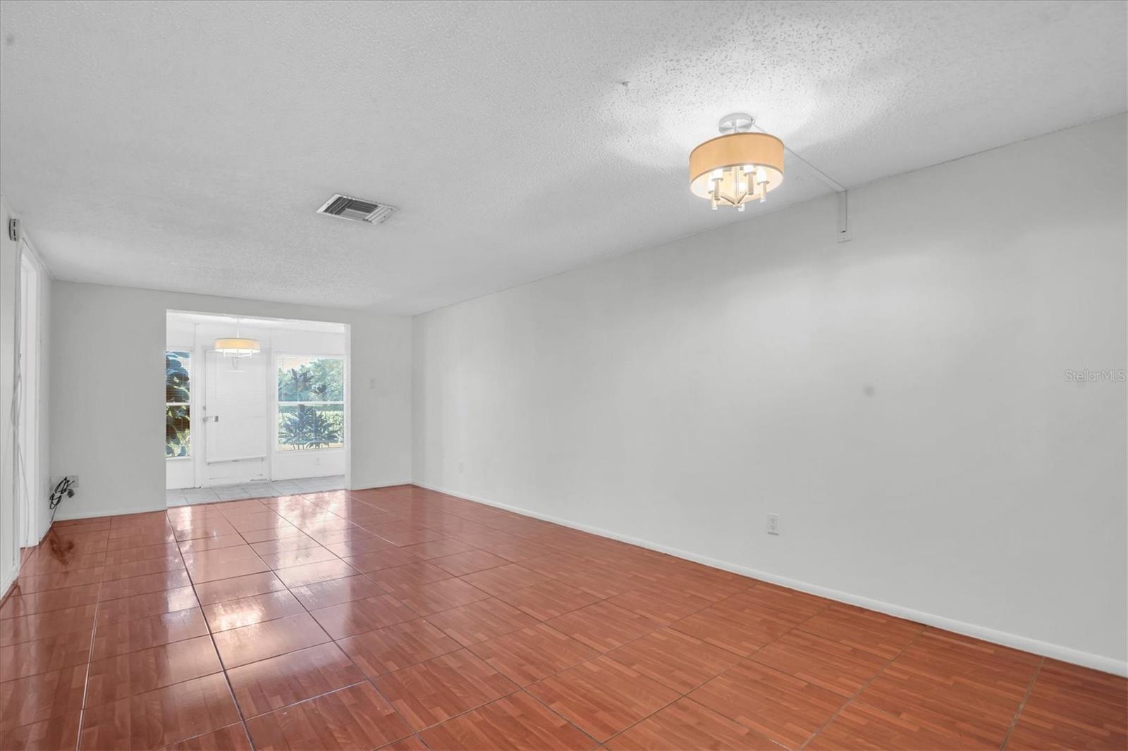 Image 6 of 47 For 3248 Trophy Boulevard 3248