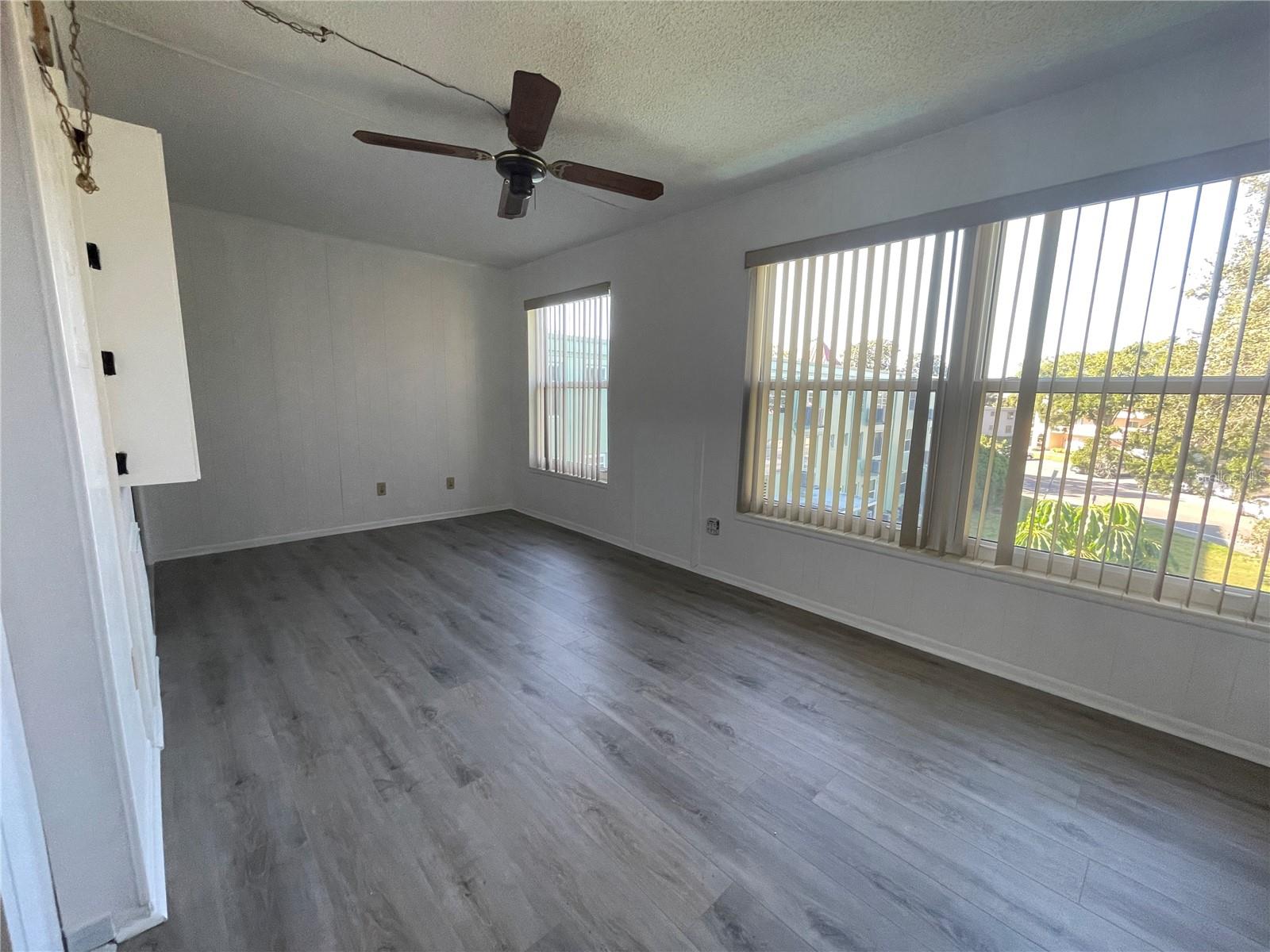 Image 23 of 64 For 2359 Finlandia Lane 65