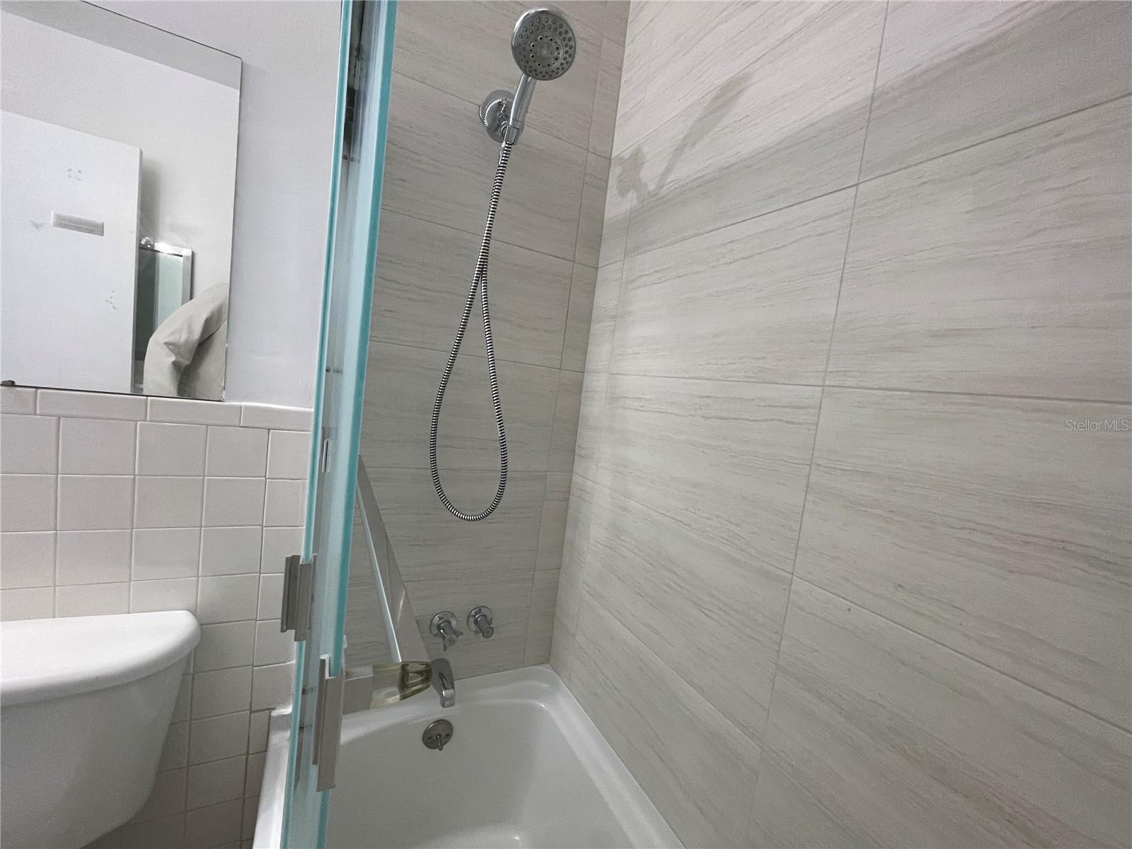 Image 50 of 64 For 2359 Finlandia Lane 65