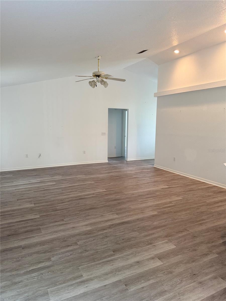 Image 11 of 28 For 2130 Saxon Lane