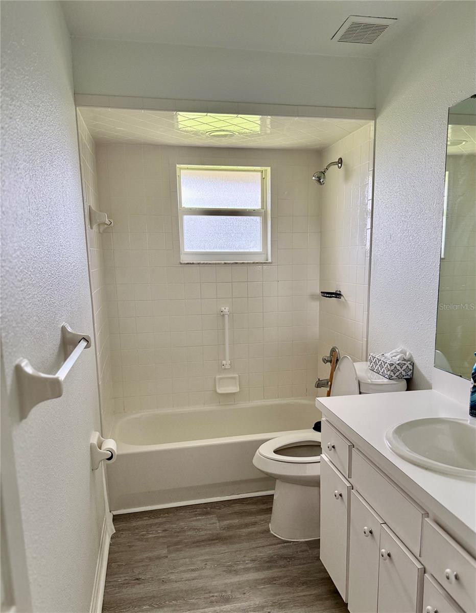 Image 17 of 28 For 2130 Saxon Lane