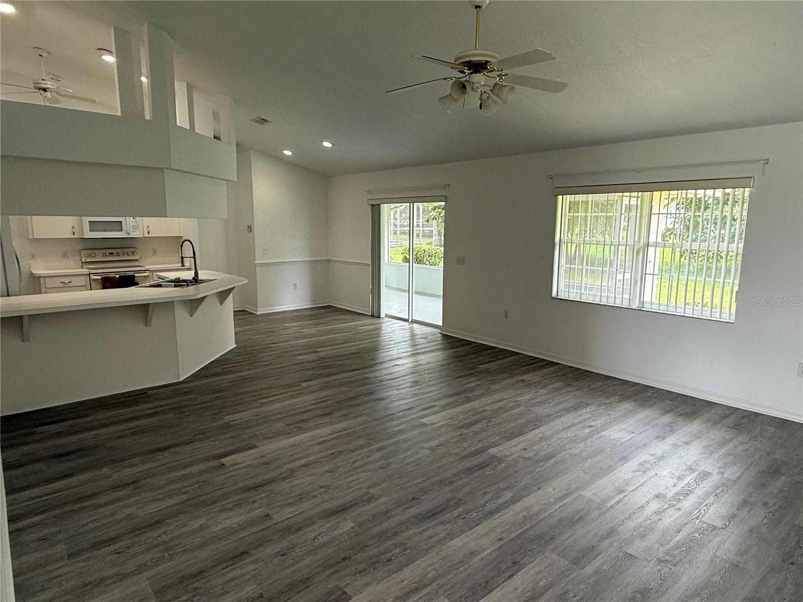 Image 7 of 28 For 2130 Saxon Lane