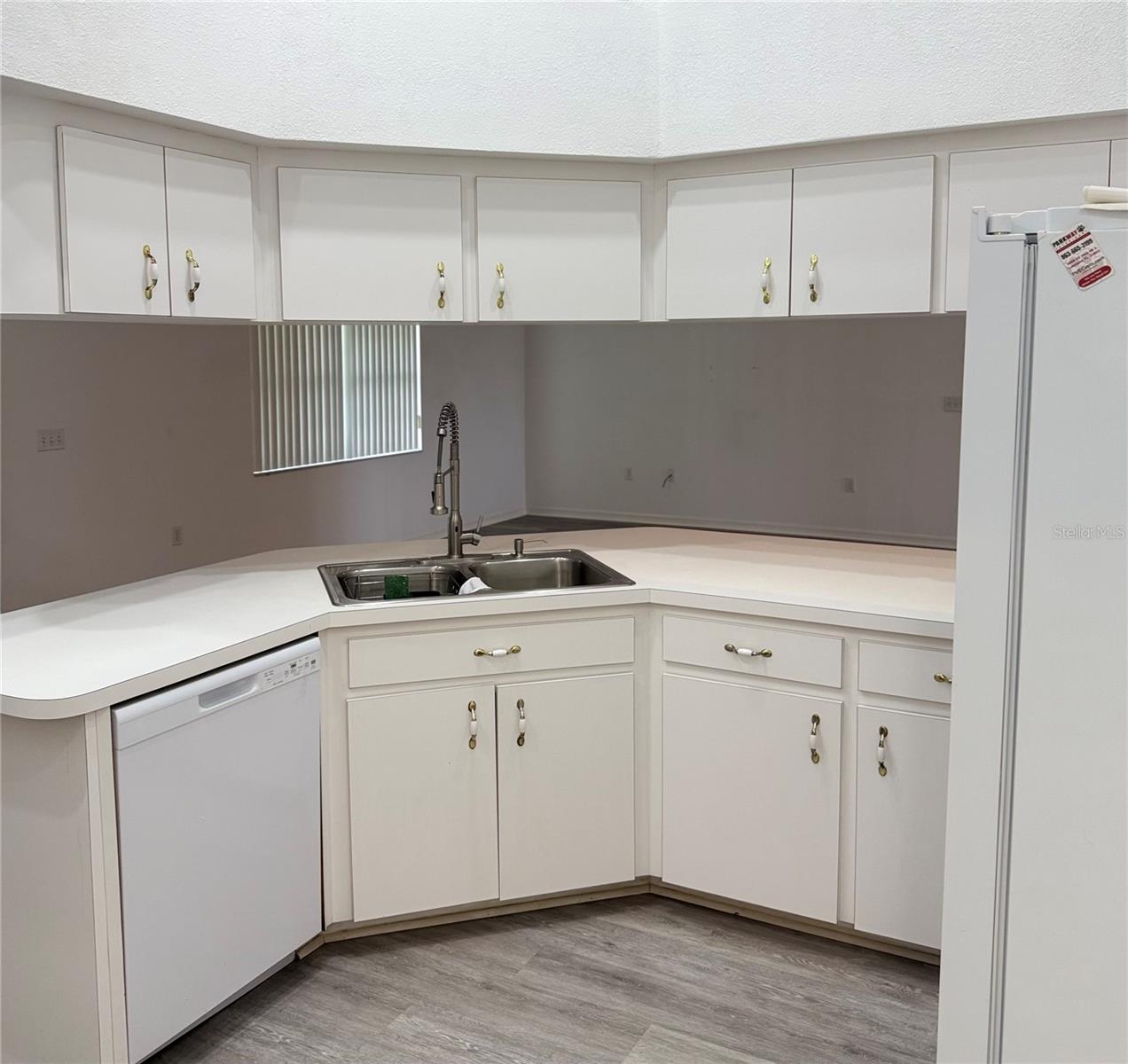 Image 9 of 28 For 2130 Saxon Lane