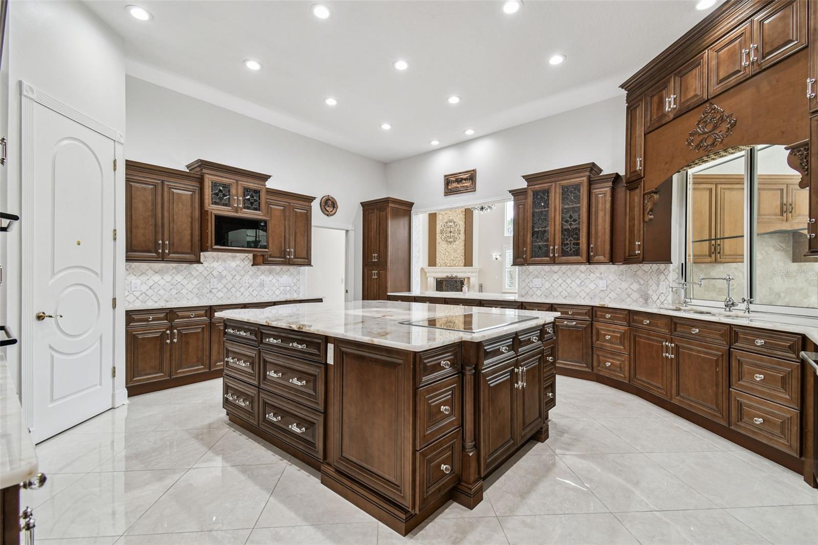 Image 17 of 87 For 3020 Kensington Trace