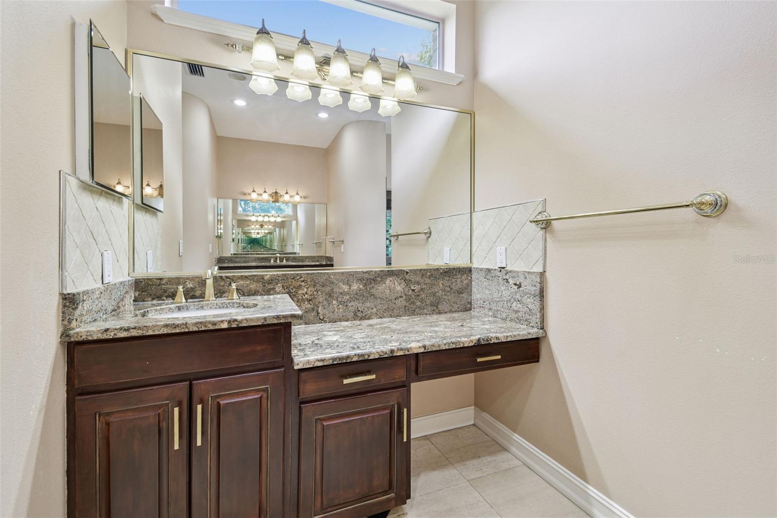Image 35 of 87 For 3020 Kensington Trace