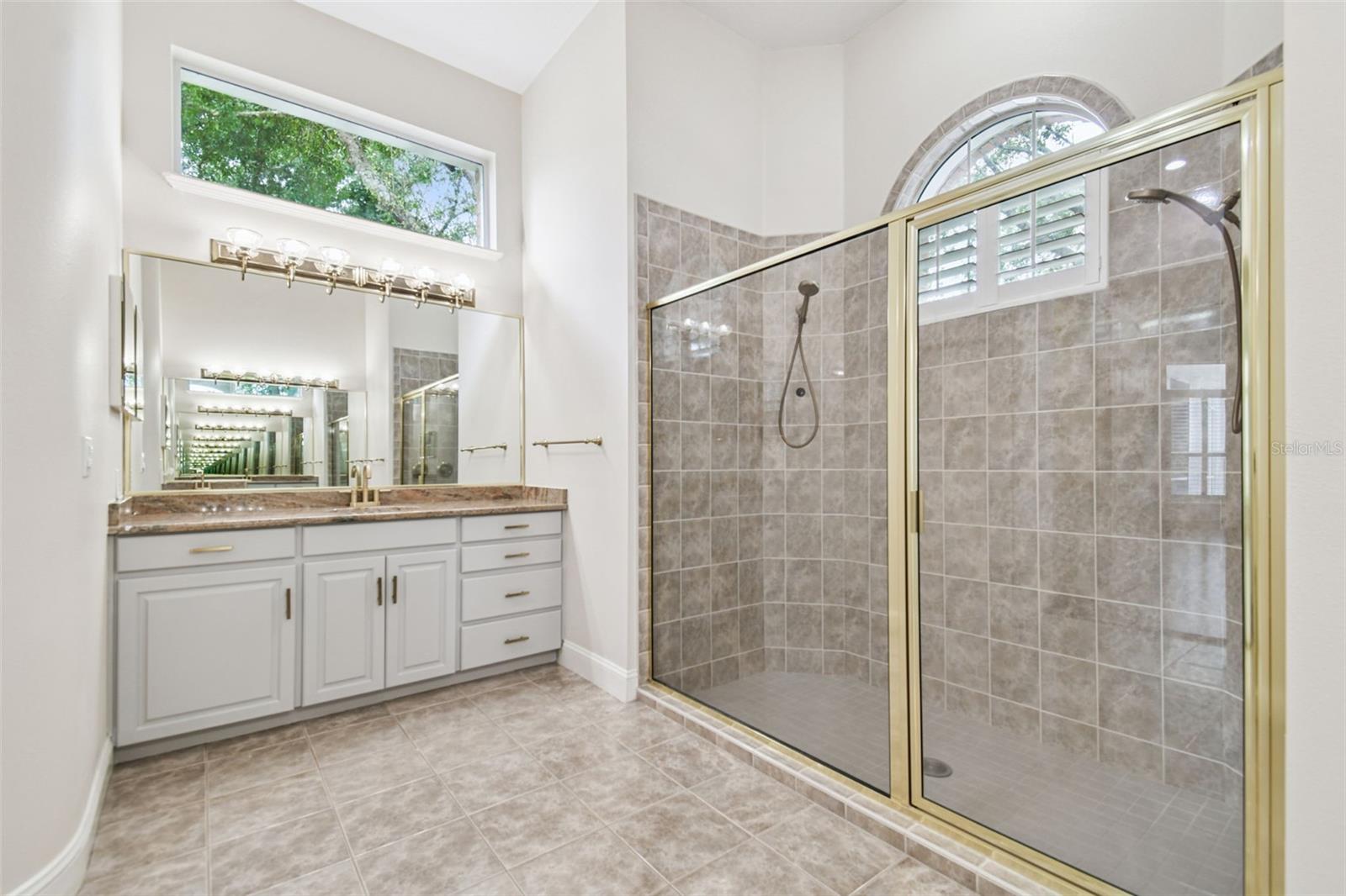 Image 46 of 87 For 3020 Kensington Trace