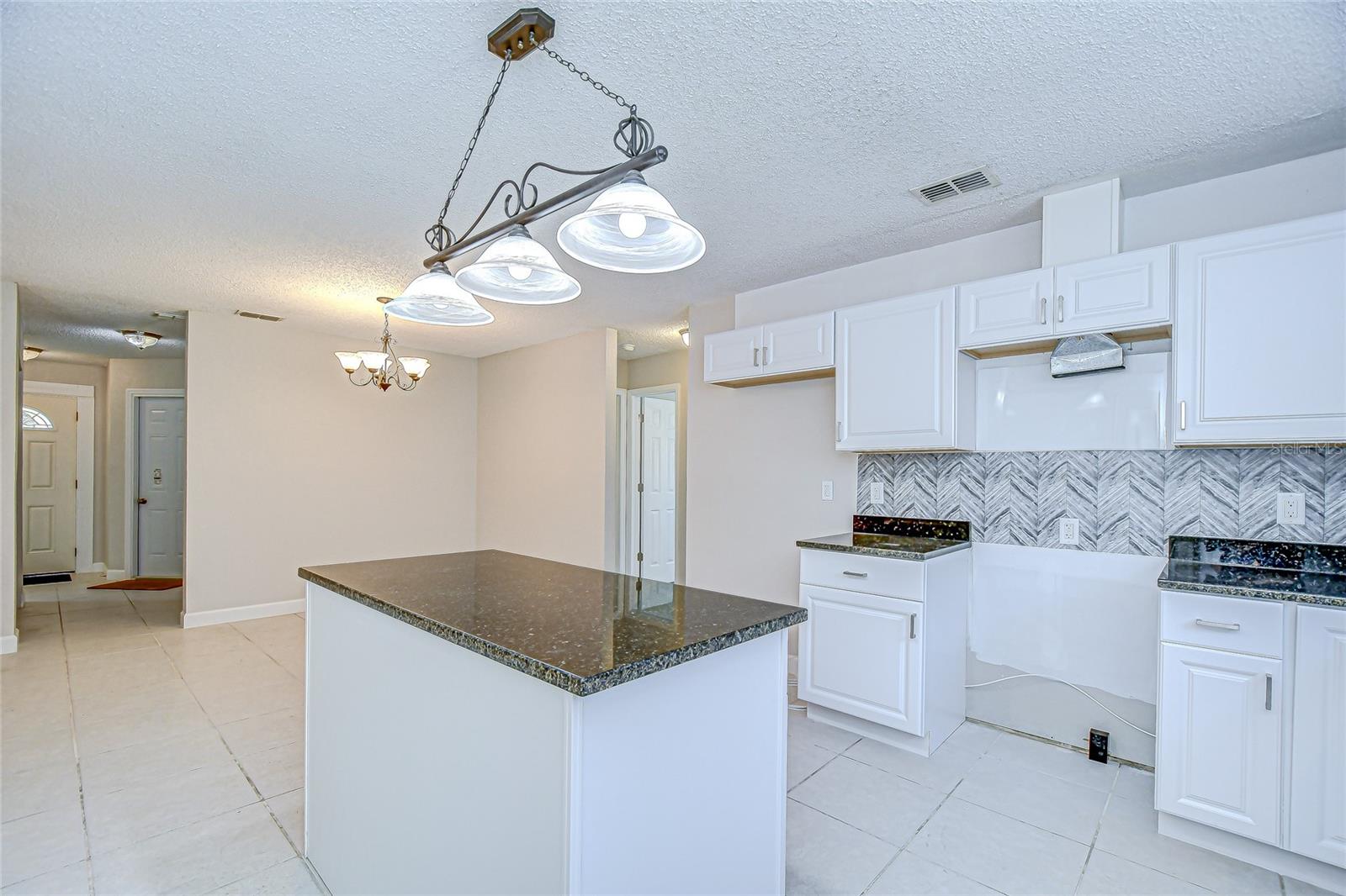 Image 17 of 69 For 12442 Green Oak Lane