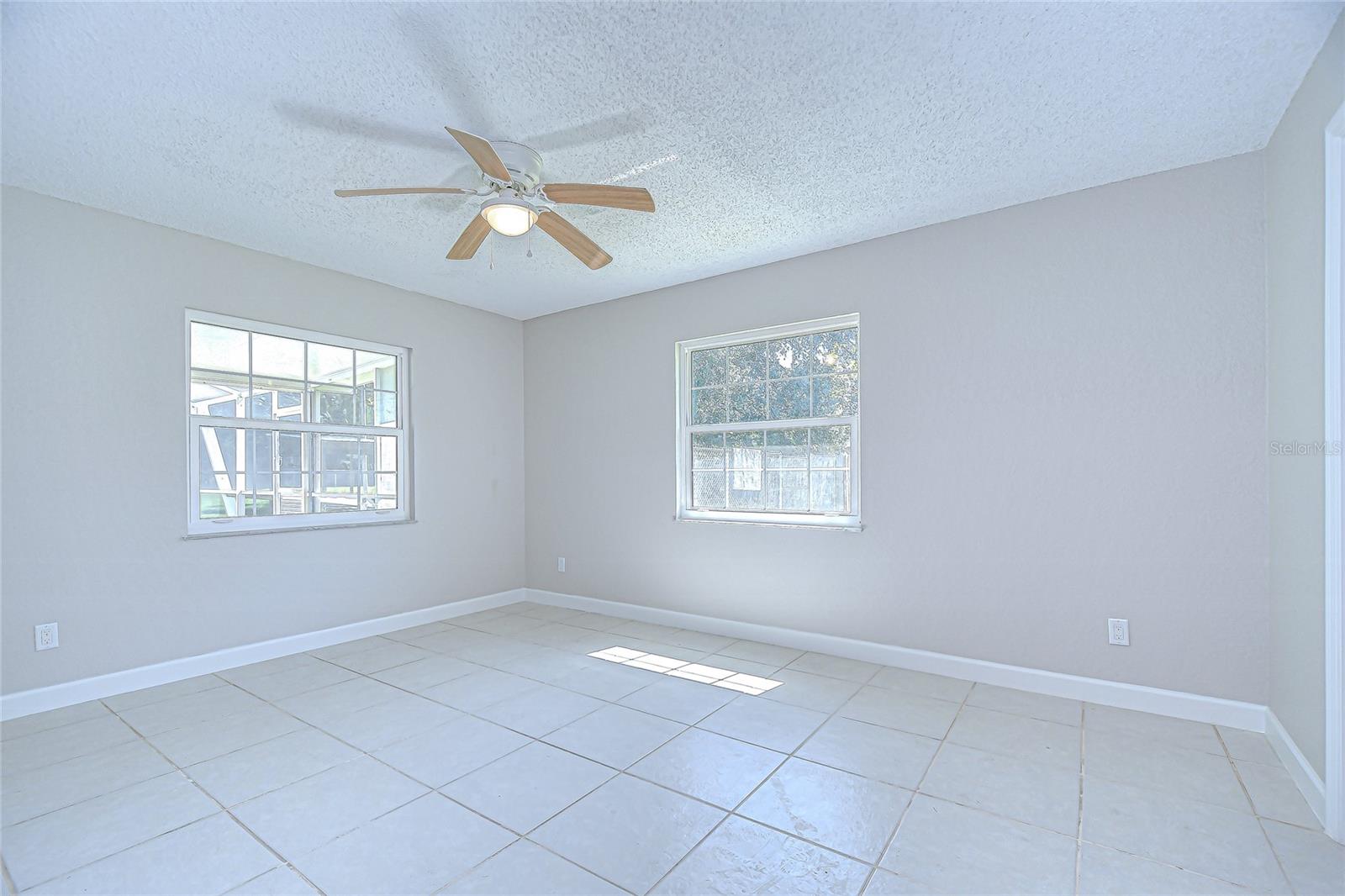 Image 20 of 69 For 12442 Green Oak Lane