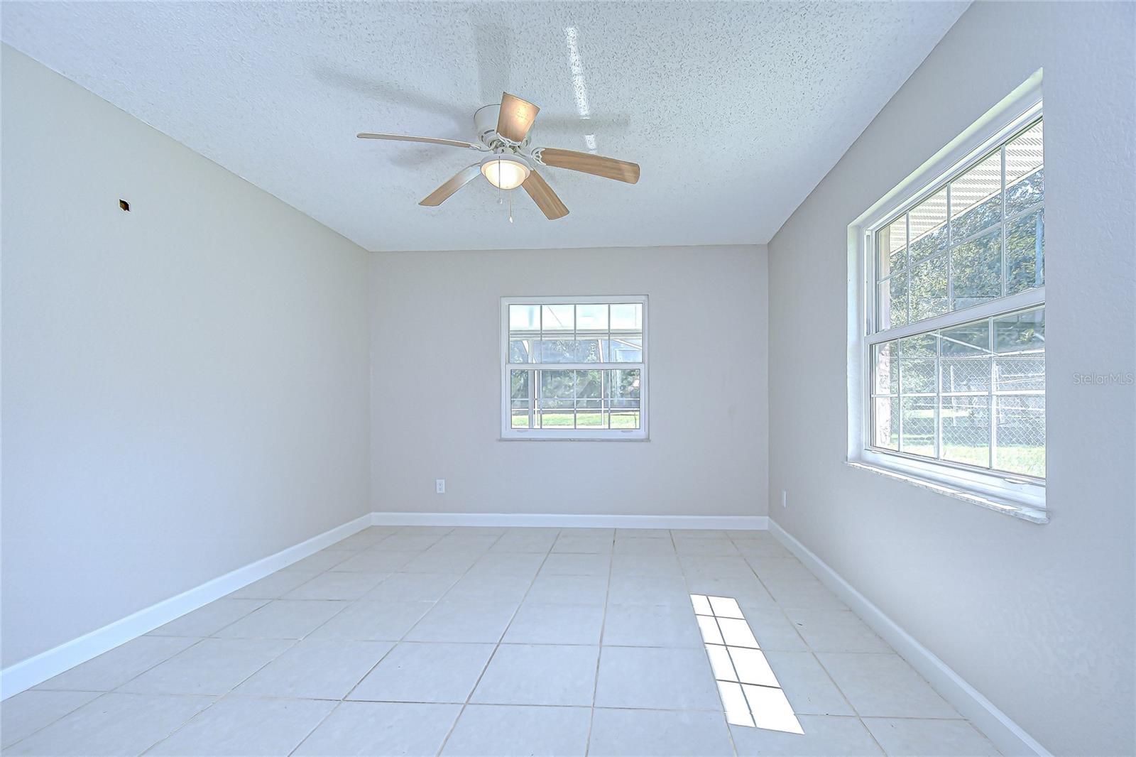 Image 21 of 69 For 12442 Green Oak Lane