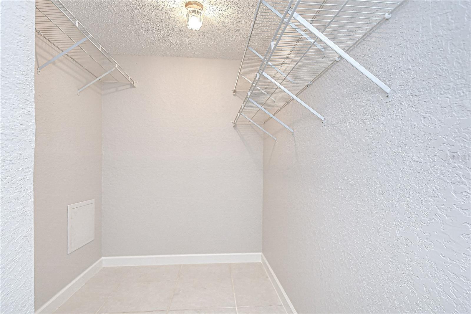 Image 25 of 69 For 12442 Green Oak Lane