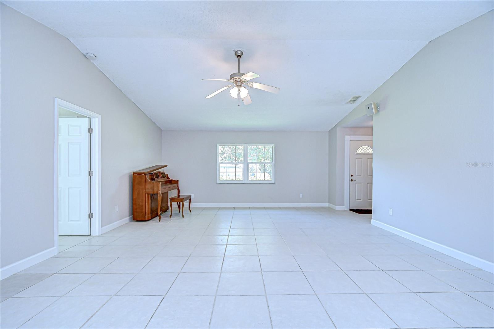 Image 6 of 69 For 12442 Green Oak Lane