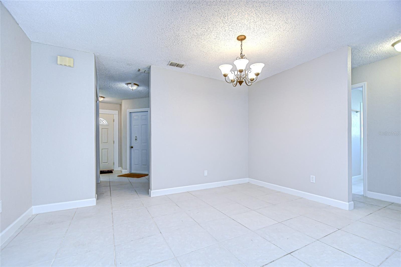 Image 9 of 69 For 12442 Green Oak Lane