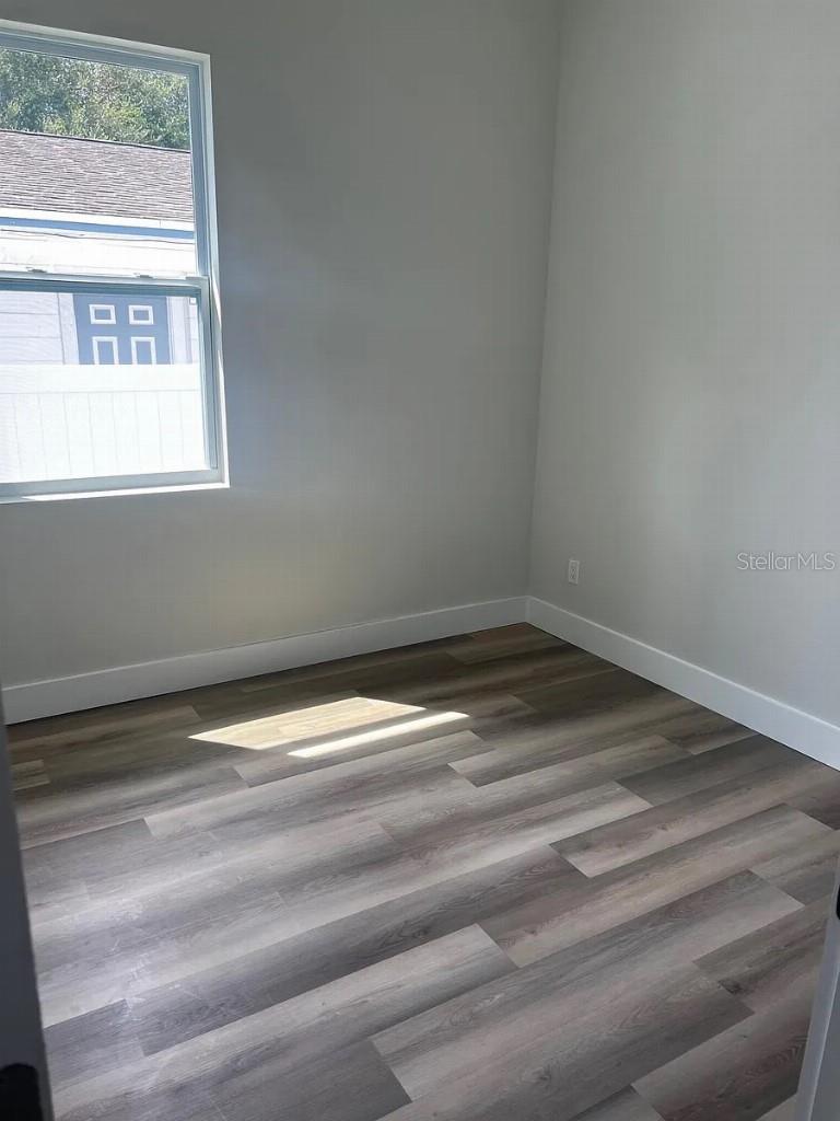 Image 23 of 27 For 2644 42nd Avenue N