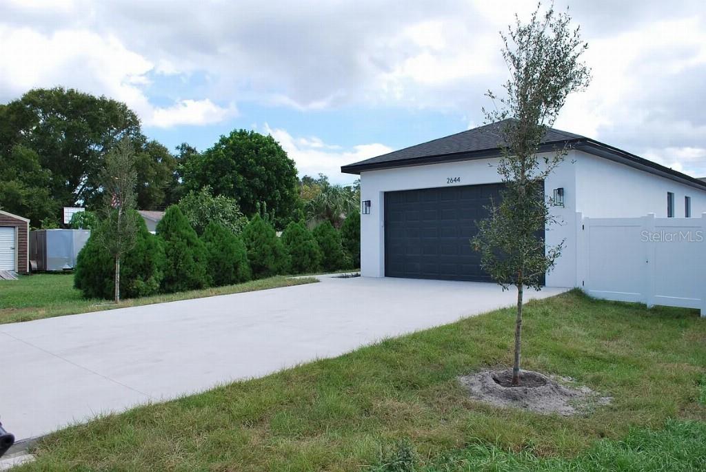 Image 3 of 27 For 2644 42nd Avenue N