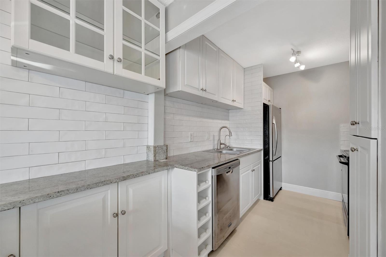 Image 11 of 53 For 4827 Coquina Key Drive Se B