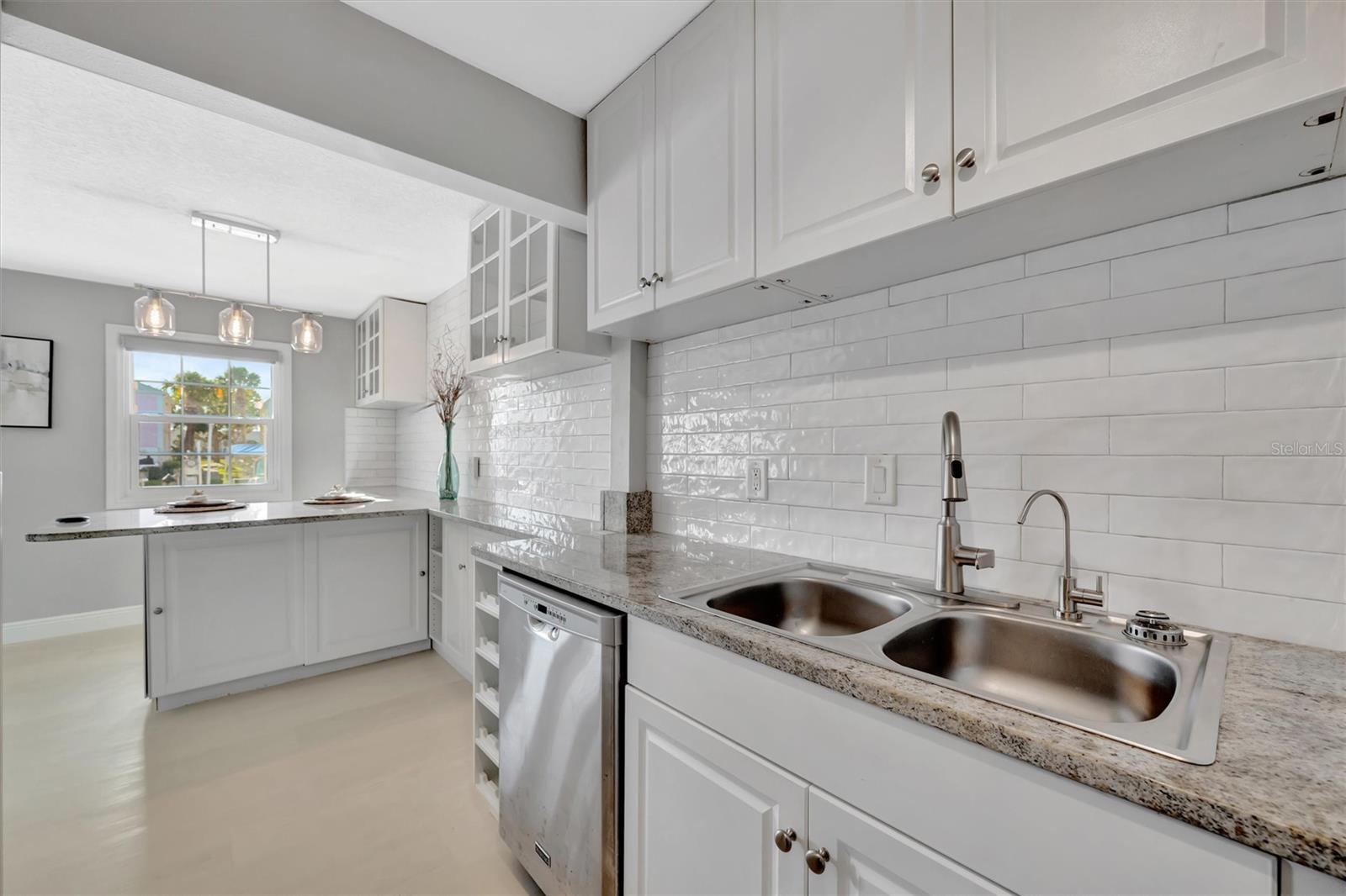 Image 16 of 53 For 4827 Coquina Key Drive Se B