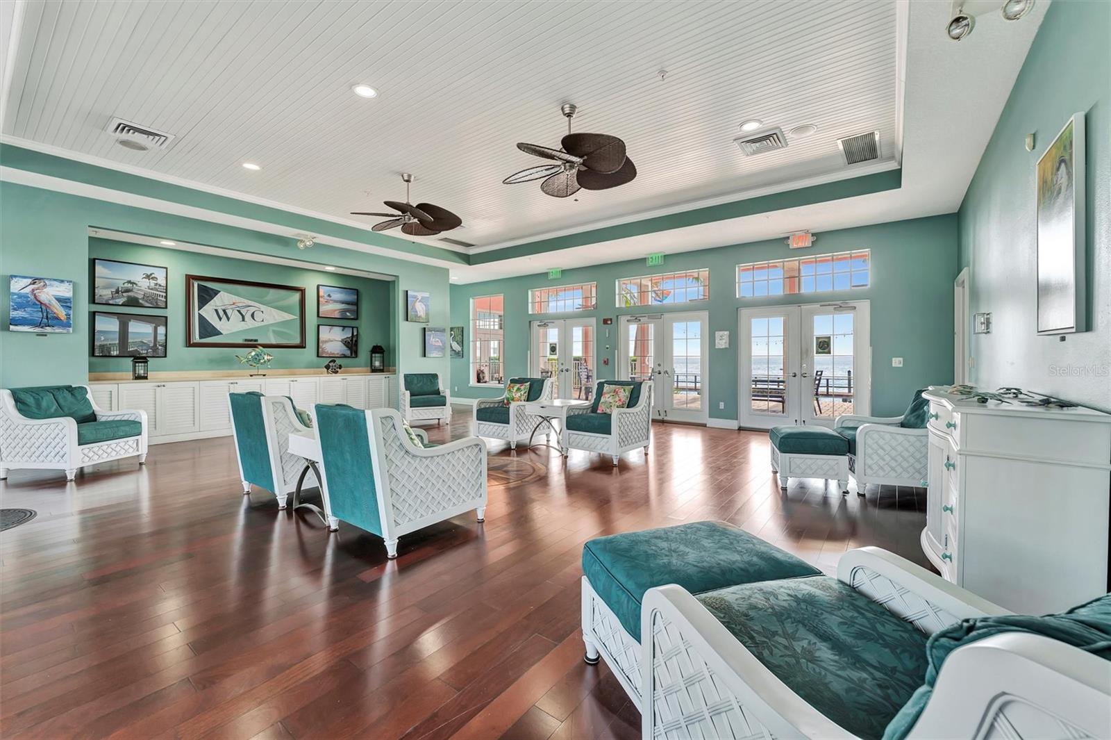 Image 37 of 53 For 4827 Coquina Key Drive Se B