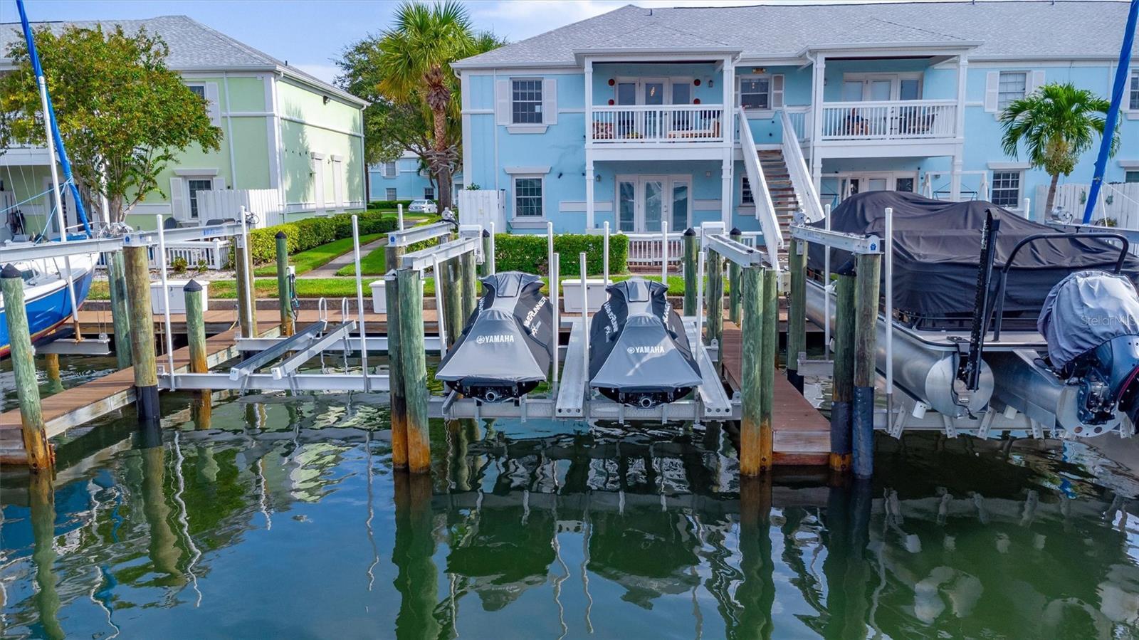 Image 44 of 53 For 4827 Coquina Key Drive Se B