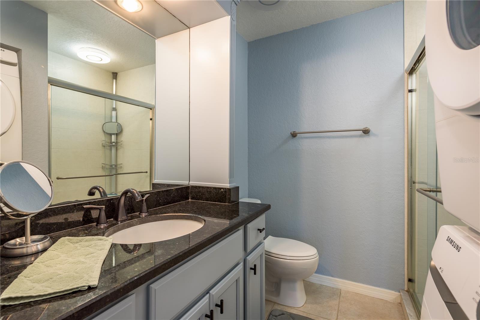 Image 17 of 25 For 720 Lyndhurst Street 1121