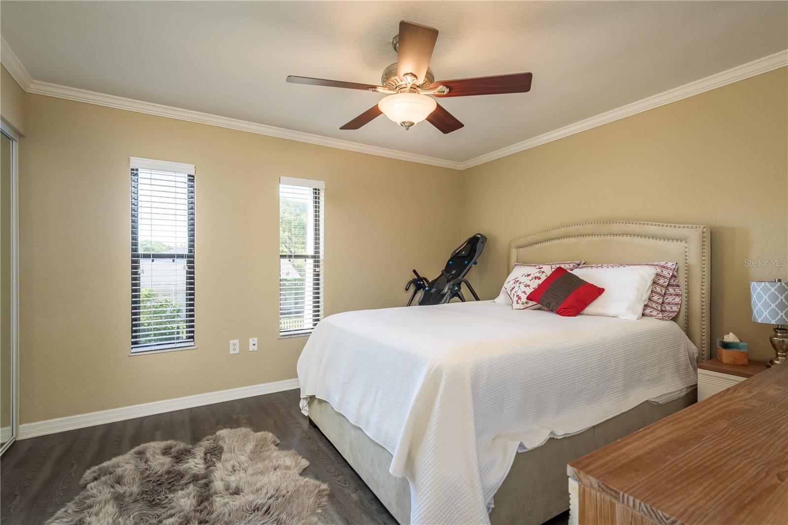 Image 18 of 25 For 720 Lyndhurst Street 1121