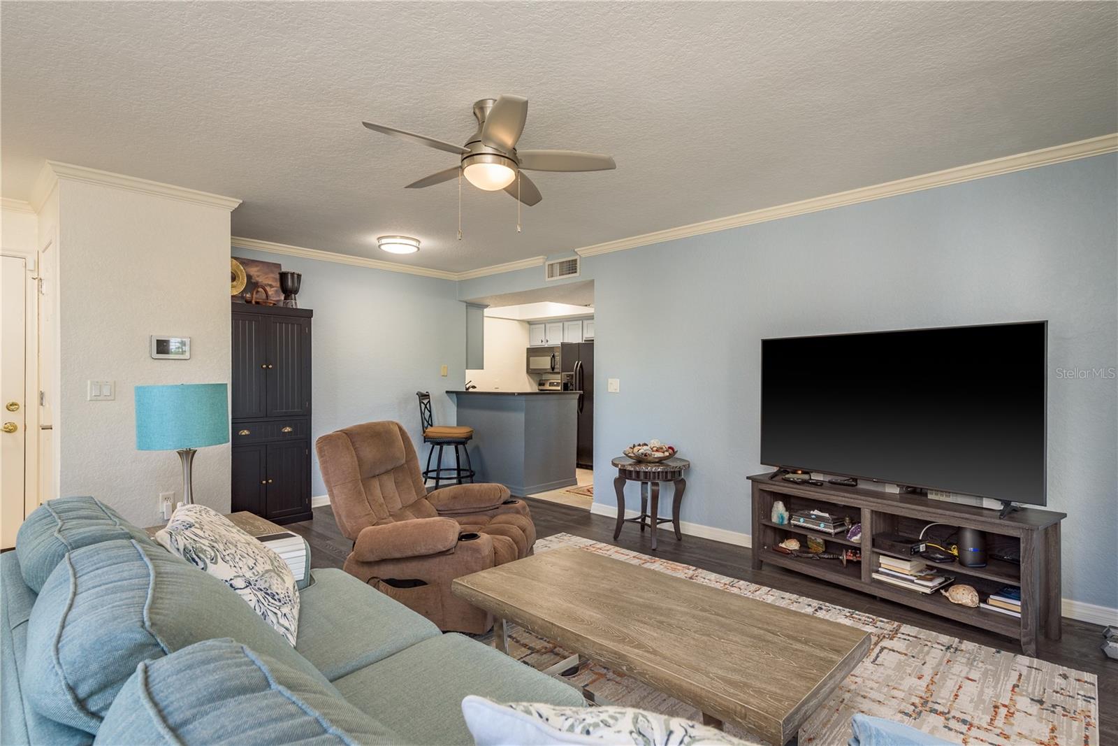 Image 9 of 25 For 720 Lyndhurst Street 1121