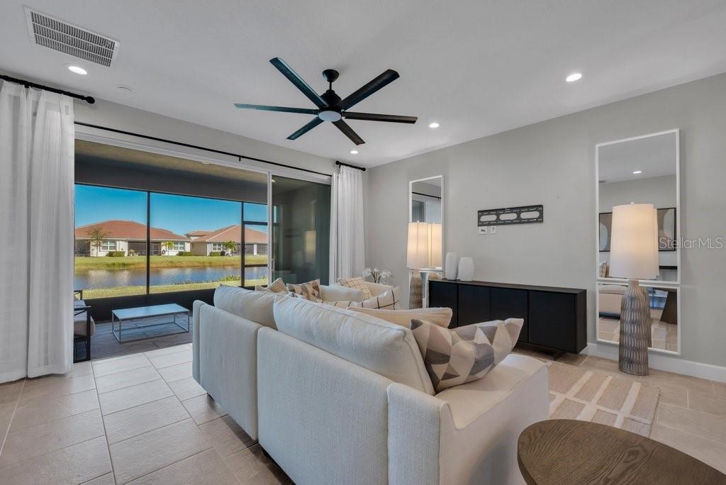 Image 4 of 88 For 4922 Sienna Isles Avenue