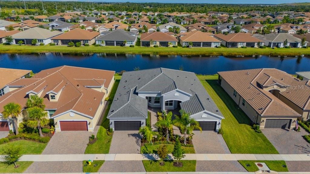 Image 52 of 88 For 4922 Sienna Isles Avenue