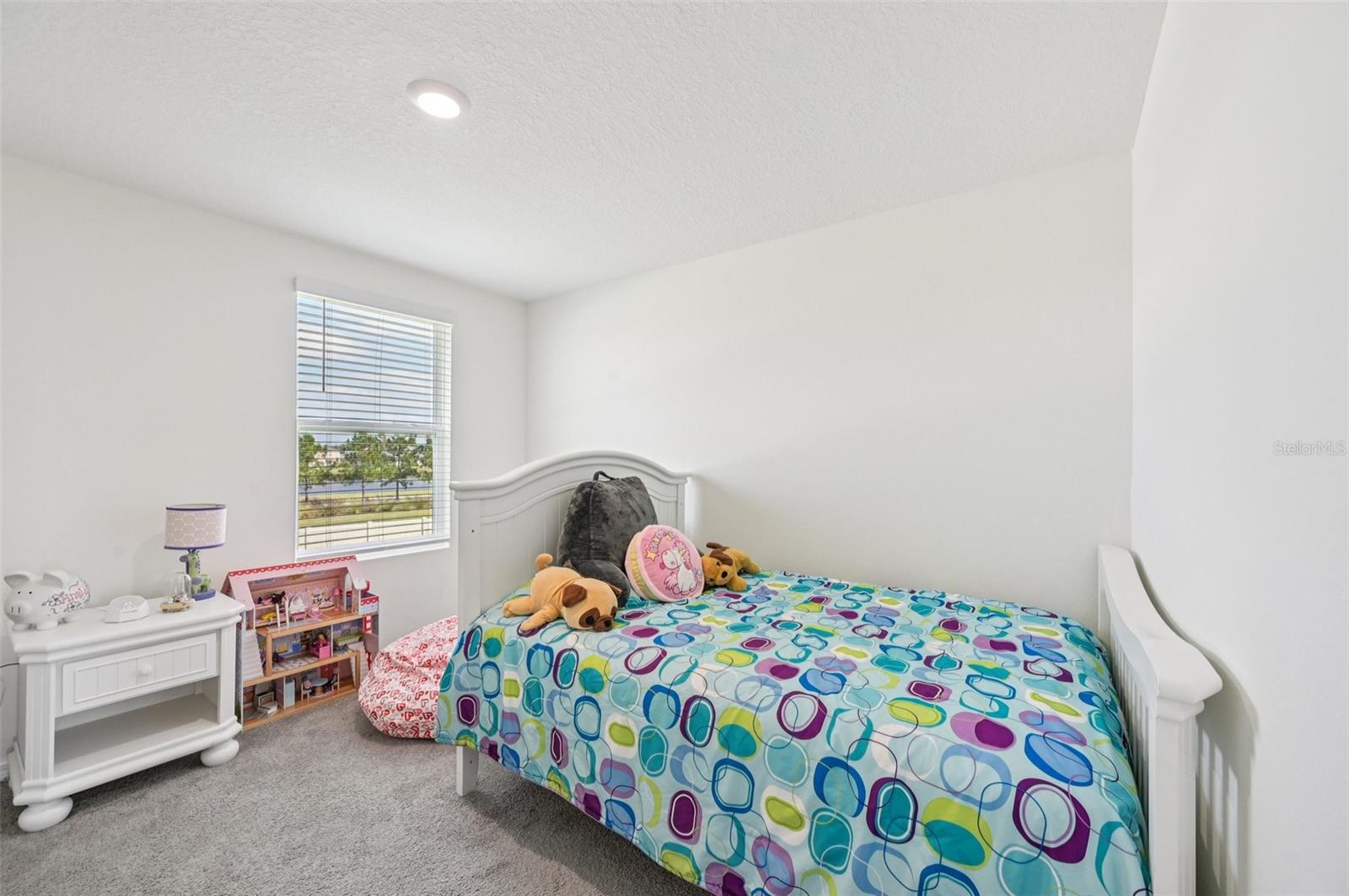 Listing photo id 19 for 5152 Plumeria Drive