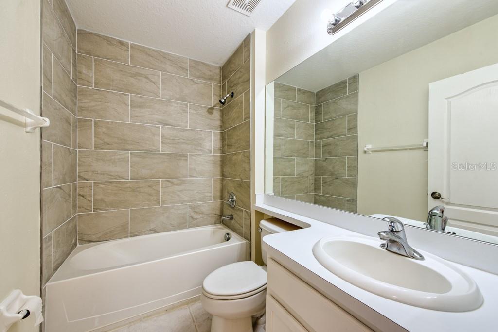 Image 17 of 29 For 714 Cristelle Jean Drive