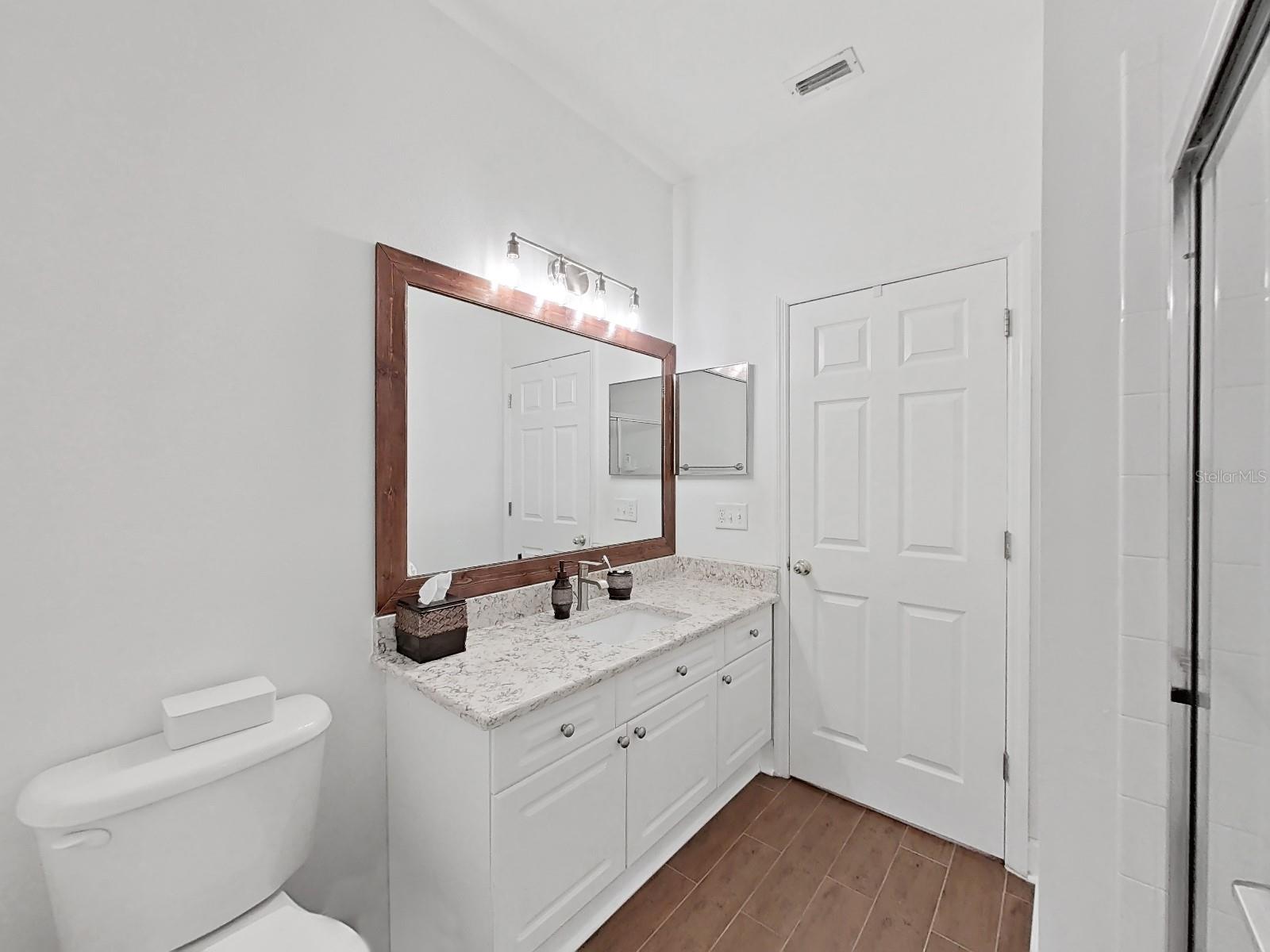 Image 24 of 50 For 4705 Jennings Bay Court 25
