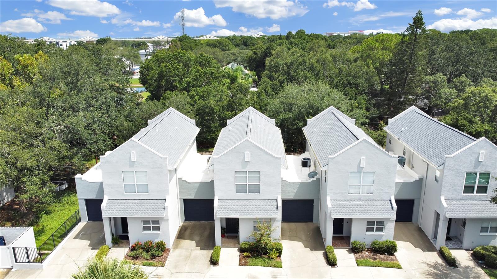 Image 3 of 50 For 4705 Jennings Bay Court 25